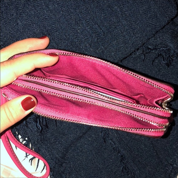 Lovely Coach Wristlet - Picture 3 of 3